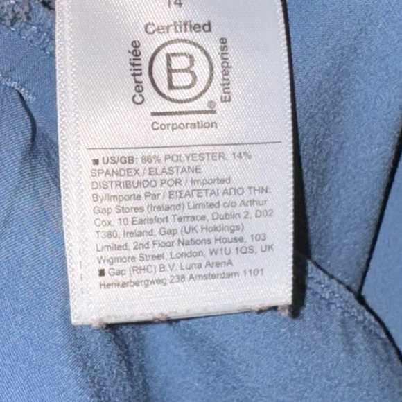 ATHLETA Nolita Slim Tapered Crop Pants, size 14 - Picture 13 of 13